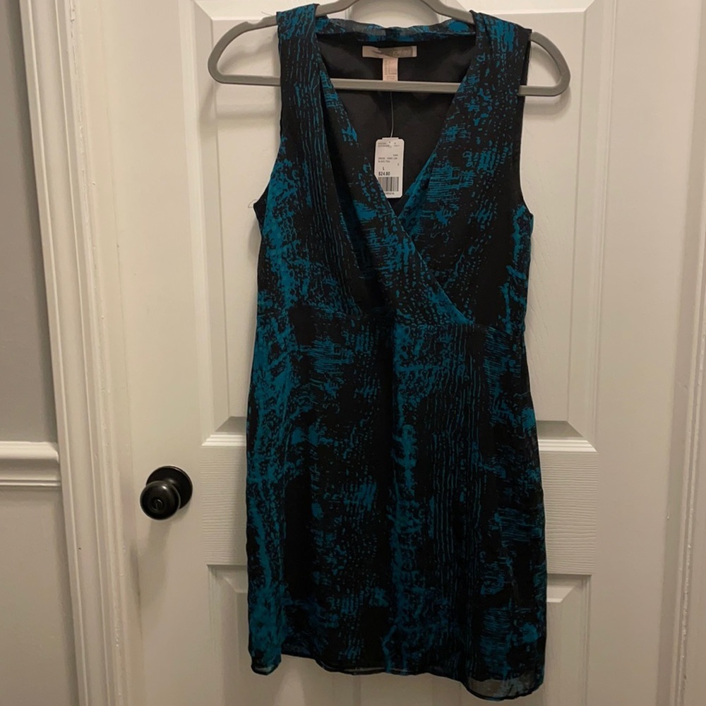 NWT! Blue Print V-neck Dress